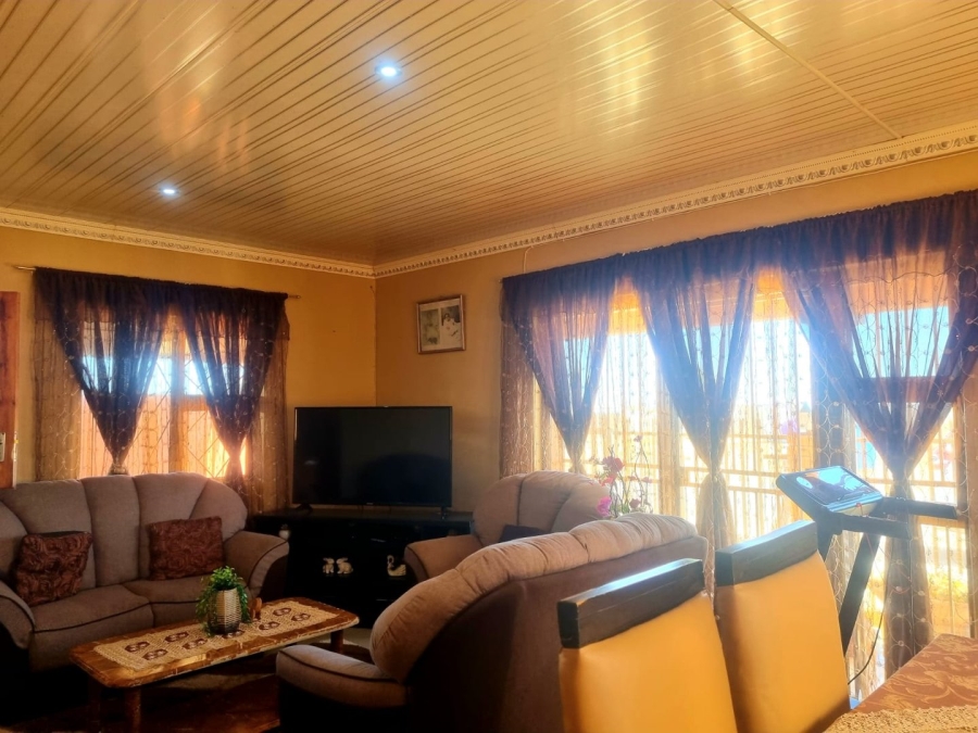 3 Bedroom Property for Sale in Roodepan Northern Cape